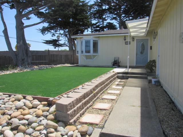 3038 King Circle, Marina CA: https://media.crmls.org/mediaz/ed0fb708-f1b6-4aa4-8a63-f0f3b977bc24.jpg