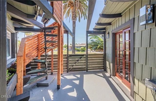 Detail Gallery Image 14 of 18 For 5357 S Victoria Ave, Los Angeles,  CA 90043 - 4 Beds | 3/1 Baths
