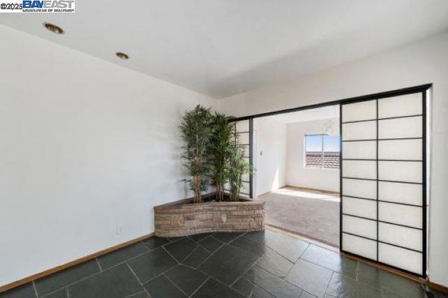 4120 Rhoda Ave, Oakland CA: https://media.crmls.org/mediaz/ed100c7a-36c2-4fdc-b730-cec3c12b4417.jpg