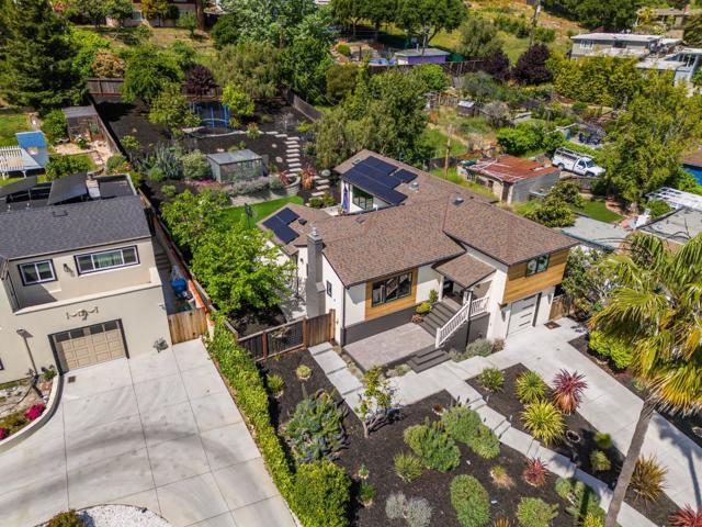 322 Elm Street, San Carlos CA: https://media.crmls.org/mediaz/ed120f7f-99e1-4dce-8766-4b187c0e80aa.jpg