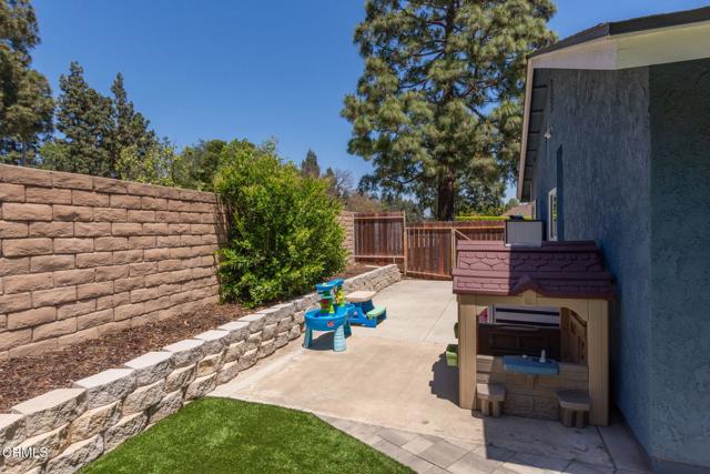 1091 Bradford Avenue, Camarillo CA: https://media.crmls.org/mediaz/ed1269e9-5804-44ad-ba81-4da1acb86836.jpg