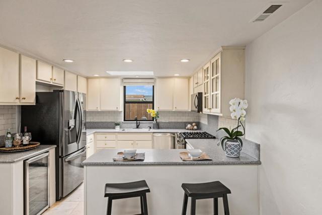 303 Del Robles Avenue, Monterey CA: https://media.crmls.org/mediaz/ed12c424-dc4c-42cd-ae5c-9202a5642f6c.jpg