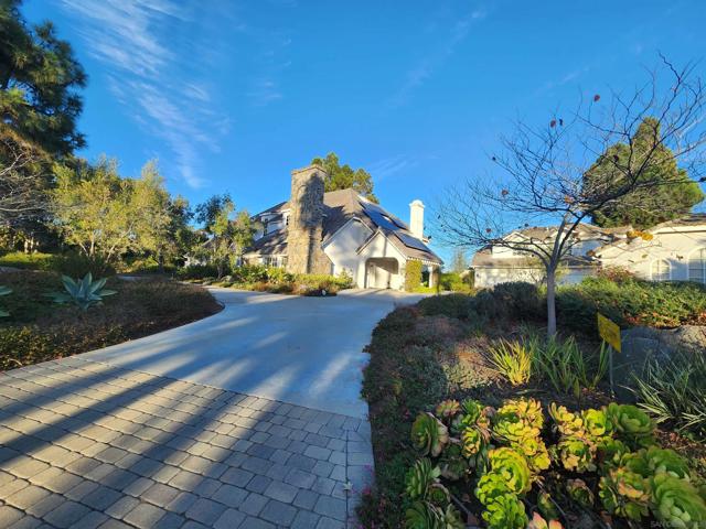 1402 Via Mil Cumbres, Solana Beach CA: https://media.crmls.org/mediaz/ed130665-0633-4c99-8554-5d8bdb6d2ee3.jpg