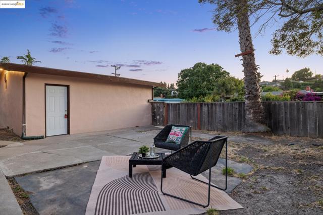 2590 Kavanagh Rd, San Pablo CA: https://media.crmls.org/mediaz/ed13d8f9-b2f9-402d-a5f0-ba01c7f3799d.jpg