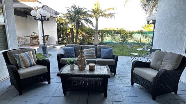 Detail Gallery Image 6 of 45 For 394 Plaza Toluca, Chula Vista,  CA 91914 - 5 Beds | 3/1 Baths
