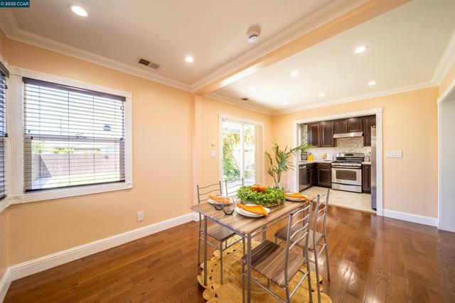 2421 Lincoln Ave, Richmond CA: https://media.crmls.org/mediaz/ed14f2c4-81c6-4054-a317-7ef7c8ca9825.jpg