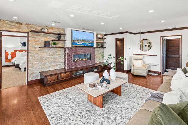 1728 West Lewis, San Diego CA: https://media.crmls.org/mediaz/ed156d33-65bb-469a-8811-a45e39c4d4a1.jpg