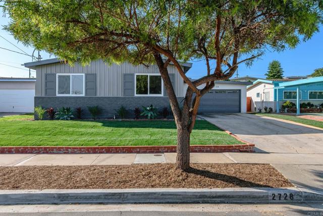 Detail Gallery Image 4 of 29 For 2728 Russmar Dr, San Diego,  CA 92123 - 3 Beds | 2 Baths