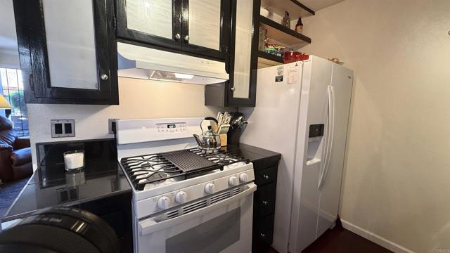 9719 WINTERGARDENS BLVD, Lakeside CA: https://media.crmls.org/mediaz/ed168c0f-d711-4b61-8d9a-0468fb1374dc.jpg