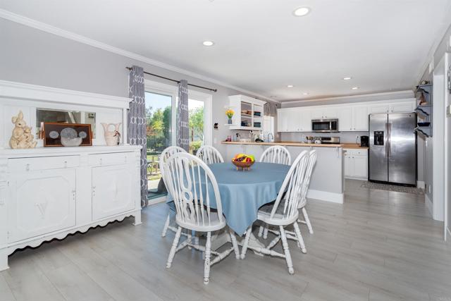 797 Trailside Place, San Marcos CA: https://media.crmls.org/mediaz/ed17be06-c70d-4665-8052-2a4d99e49aed.jpg