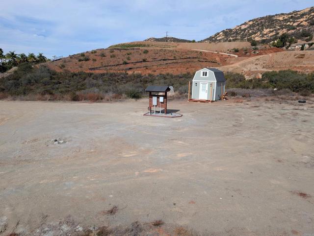 Detail Gallery Image 9 of 45 For 1496 Montana Serena Ct, El Cajon,  CA 92021 - – Beds | – Baths