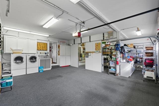 7 Somerset Court, Belmont CA: https://media.crmls.org/mediaz/ed19f32d-992f-4837-b6d1-86fc00de1405.jpg