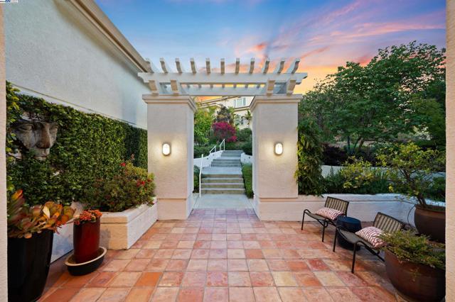 45221 Rutherford Ter, Fremont CA: https://media.crmls.org/mediaz/ed1b5dc6-284e-4b7f-af77-f775c0641632.jpg