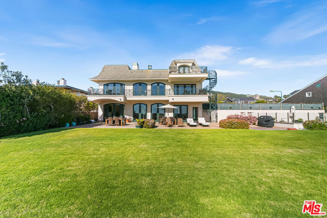 0 Broad Beach Road, Malibu CA: https://media.crmls.org/mediaz/ed1b5dcc-9fa7-4d7f-9d46-1d18995516b4.jpg