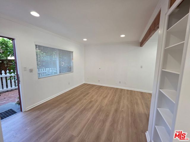 626 Broadway Street, Venice CA: https://media.crmls.org/mediaz/ed1d165e-c848-4ae8-8acc-1472048c3d2b.jpg