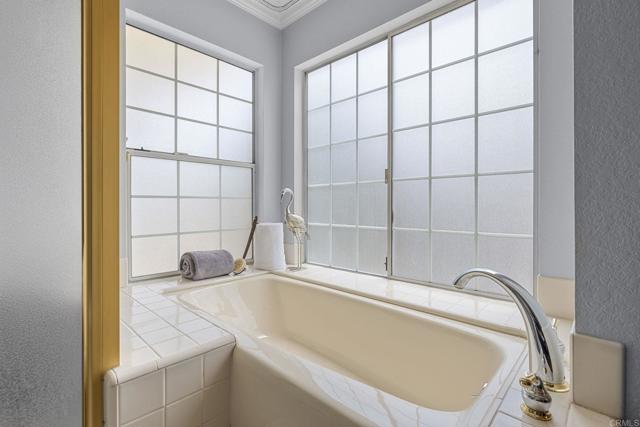 620 Lacrosse Place, Escondido CA: https://media.crmls.org/mediaz/ed1d49bf-e4b6-4e5f-b982-900b729c6613.jpg