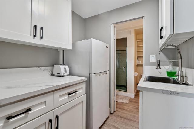 4811 E Alder Dr, San Diego CA: https://media.crmls.org/mediaz/ed1d909e-cab9-47be-b798-fe81c81fdf9c.jpg