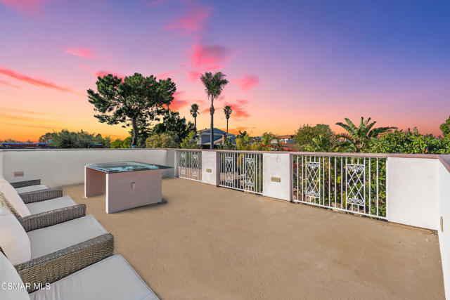 1455 Calle Colina, Thousand Oaks CA: https://media.crmls.org/mediaz/ed1e4ed2-30f9-4c55-b55b-39e73adedd00.jpg