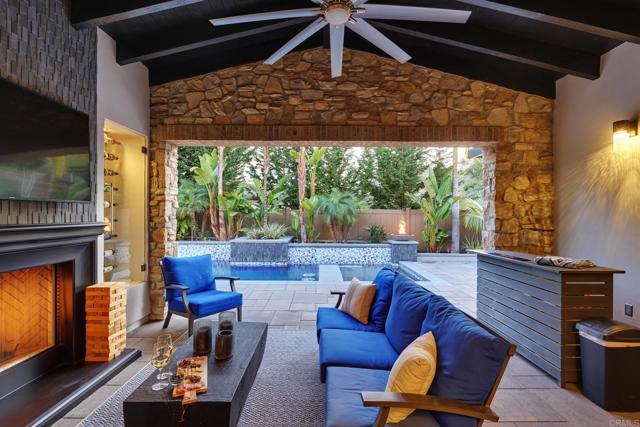 Detail Gallery Image 13 of 50 For 3615 Corte Claro, Carlsbad,  CA 92009 - 6 Beds | 6/1 Baths