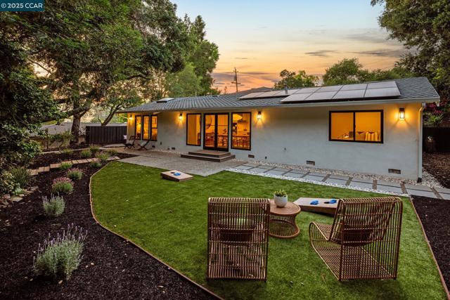 148 Draeger Drive, Moraga CA: https://media.crmls.org/mediaz/ed208fa7-e026-46bd-846a-c257da17fdf6.jpg