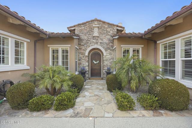 4988 Read Road, Moorpark CA: https://media.crmls.org/mediaz/ed212ca6-4727-482e-a1dd-3f295201aa87.jpg