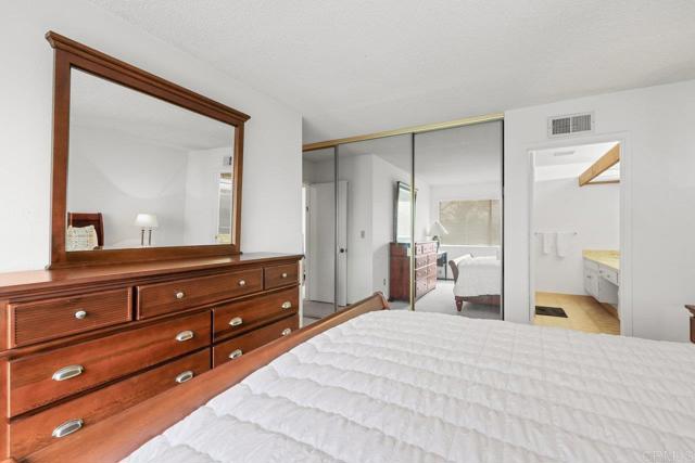 1079 Las Rosas Court, Chula Vista CA: https://media.crmls.org/mediaz/ed21919a-007b-4494-a60e-923737df1d83.jpg