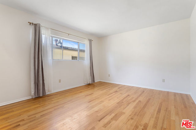 11743 Mayfield Avenue, Los Angeles CA: https://media.crmls.org/mediaz/ed226753-d611-4448-b1af-16b199db7811.jpg