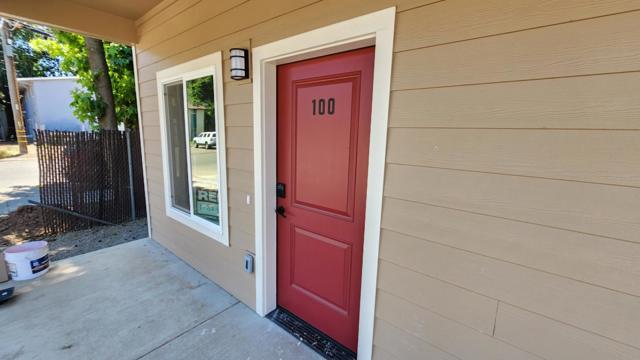 728 W 1st Avenue, Chico CA: https://media.crmls.org/mediaz/ed22c666-2855-4a06-ab45-acd3a47c061a.jpg