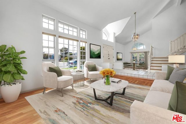 8319 Berger Avenue, Playa del Rey CA: https://media.crmls.org/mediaz/ed234e13-2dd2-421e-a502-000f1f4e1d9c.jpg