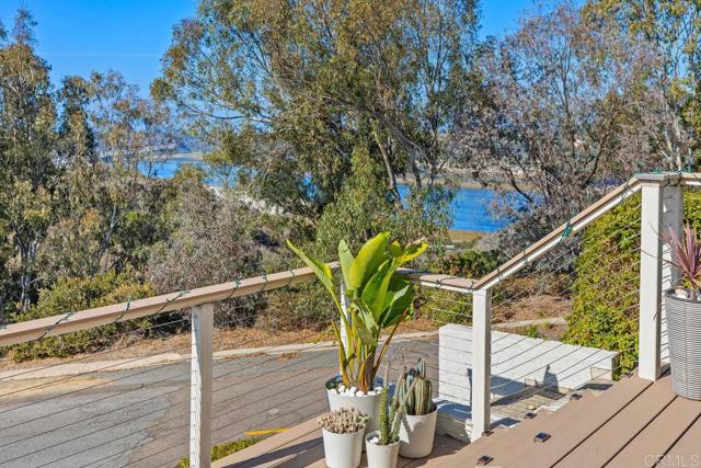 Detail Gallery Image 44 of 54 For 1762 Burgundy Rd, Encinitas,  CA 92024 - 3 Beds | 2/1 Baths