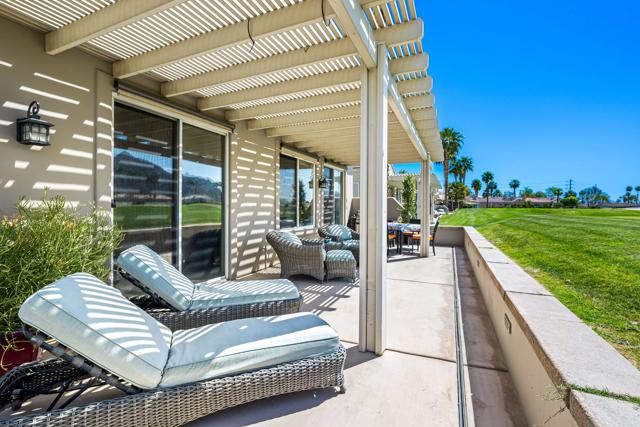 78071 Calle Norte, La Quinta CA: https://media.crmls.org/mediaz/ed2531ae-e1cb-4119-b1ad-3baa7adb02b0.jpg