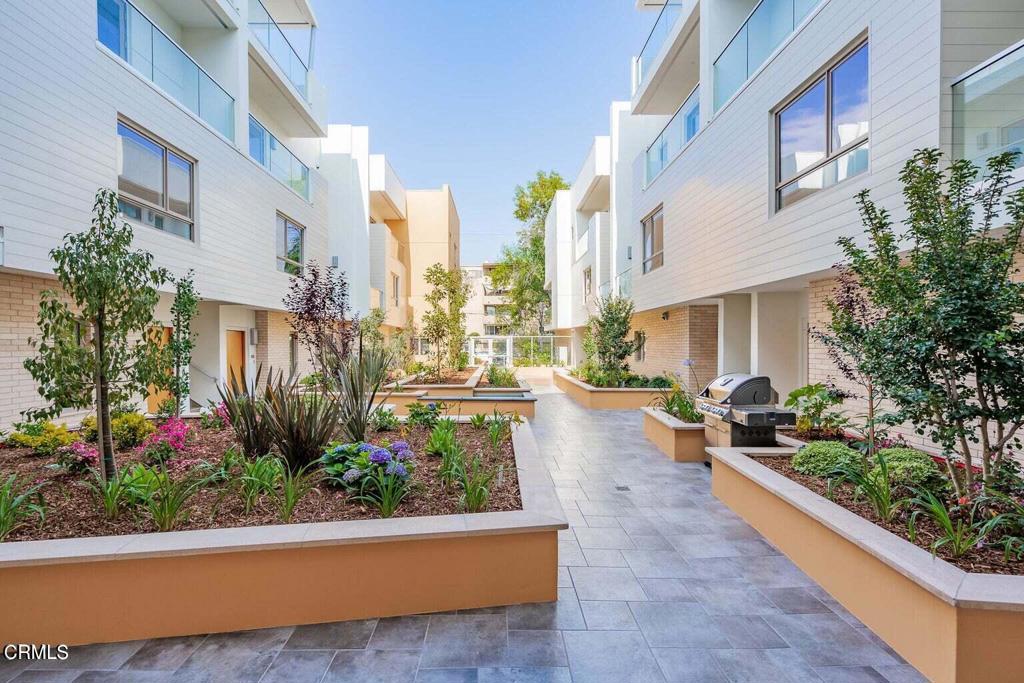 137 S Wilson Avenue #103