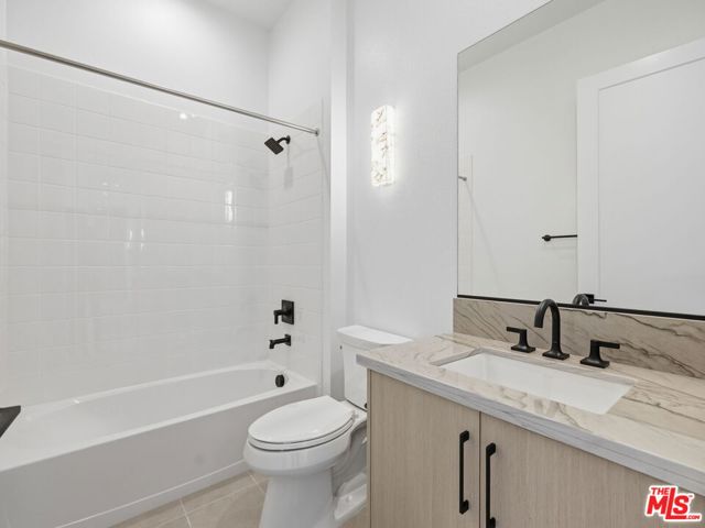 Image 21 of 54 For 12061 Northstar Lane