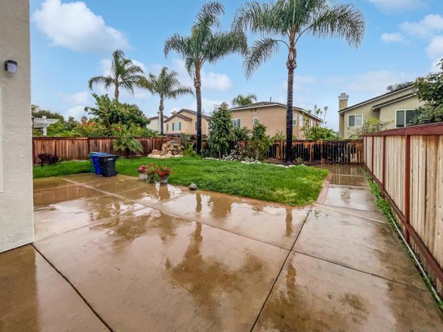 1393 Misty Ridge Pl, Chula Vista CA: https://media.crmls.org/mediaz/ed270c8a-2551-4a0a-b682-98a69e9b3961.jpg
