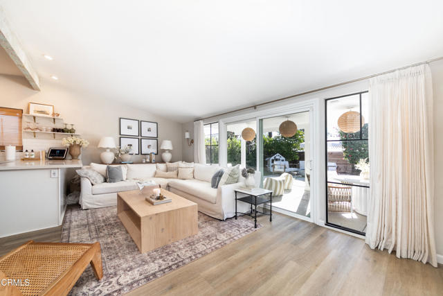 Detail Gallery Image 11 of 28 For 2960 Royal Oaks Dr, Duarte,  CA 91010 - 3 Beds | 2 Baths