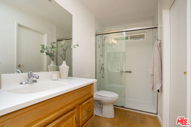 353 Mavis Drive, Los Angeles CA: https://media.crmls.org/mediaz/ed279247-5b9c-4818-b807-e058b380f91b.jpg