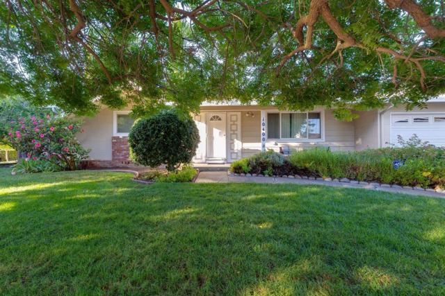 10400 Lindsay Avenue, Cupertino CA: https://media.crmls.org/mediaz/ed281ba6-06cd-4ffd-9d8b-88da2434bbaa.jpg