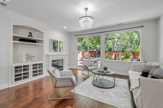 260 Abigail Cir, Danville CA: https://media.crmls.org/mediaz/ed287d1f-3c26-4df8-8955-dc1e4d4d9133.jpg