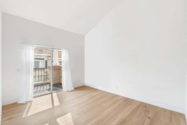 Detail Gallery Image 18 of 33 For 7215 Calabria Ct #74,  San Diego,  CA 92122 - 2 Beds | 2 Baths