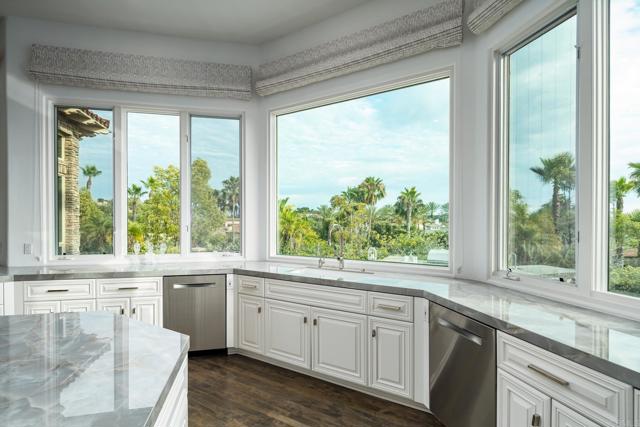 Detail Gallery Image 15 of 58 For 6868 Spyglass Lane, Rancho Santa Fe,  CA 92067 - 7 Beds | 7/2 Baths