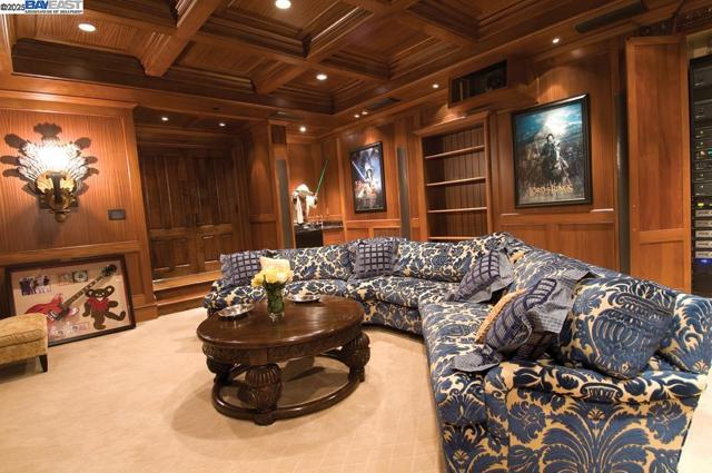 797 Las Olas Dr, Aptos CA: https://media.crmls.org/mediaz/ed29f5a1-5110-48f2-871f-0cbd19d077a7.jpg