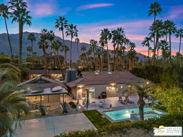 1244 S San Mateo Drive, Palm Springs CA: https://media.crmls.org/mediaz/ed2a3719-9b14-4e67-a7f5-de8888d2ce27.jpg
