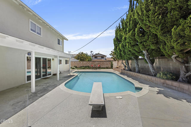 6421 Almar Street, Simi Valley CA: https://media.crmls.org/mediaz/ed2aff05-9752-4b89-ba43-e787643ba1e9.jpg