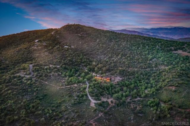 35750 Mountain Circle Drive, Julian CA: https://media.crmls.org/mediaz/ed2bd717-6548-4914-a699-75ed3d068a45.jpg