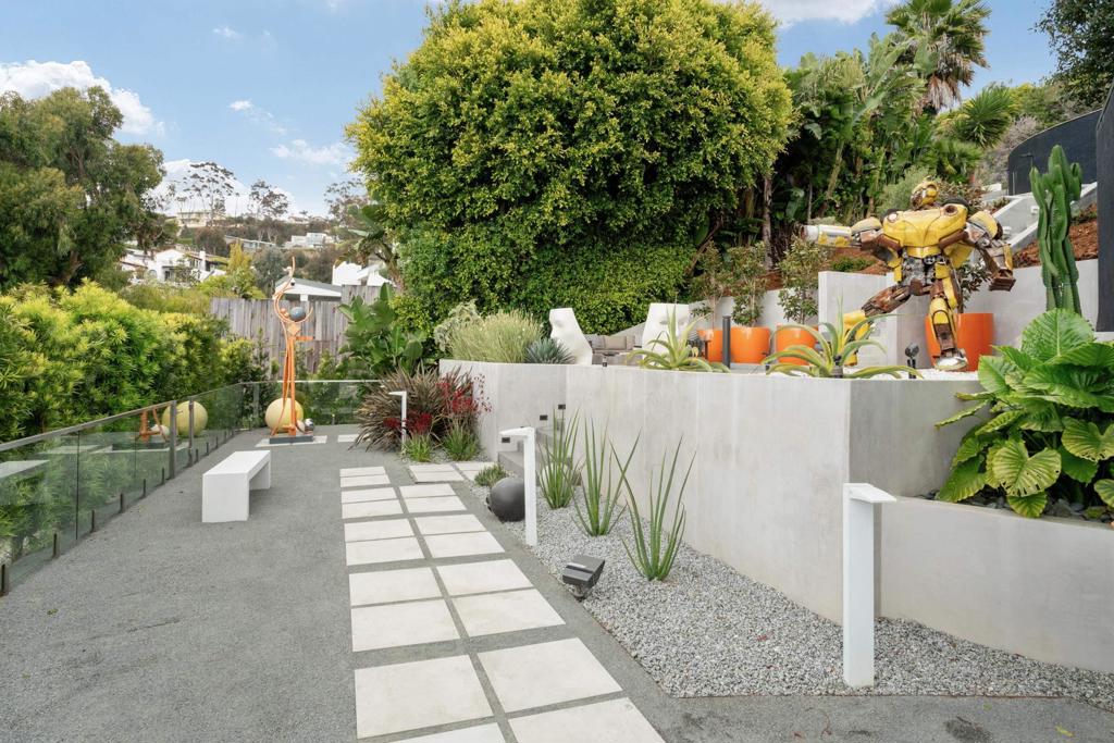 MLS #250036874SD image #11