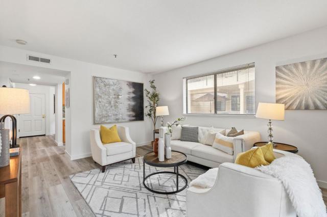 576 W Parr Avenue, Los Gatos CA: https://media.crmls.org/mediaz/ed2cc755-4899-4b23-b5ac-12a3d0f4b6b1.jpg