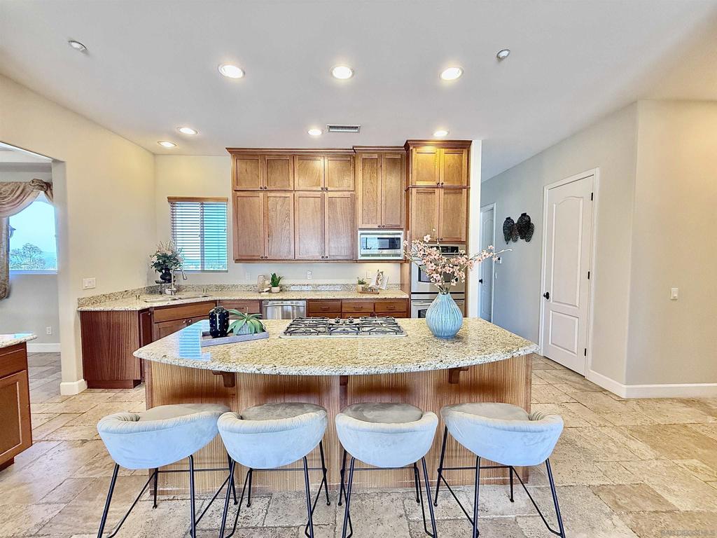 MLS #250028419SD image #16