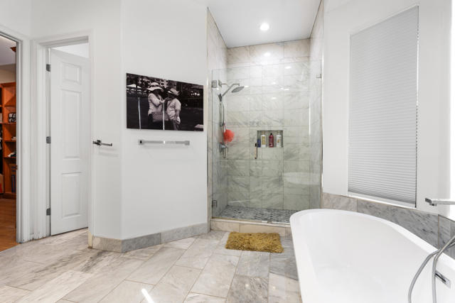 6 Voltaire Court, Rancho Mirage CA: https://media.crmls.org/mediaz/ed2d393b-b685-407e-a6cf-23da7fda0732.jpg