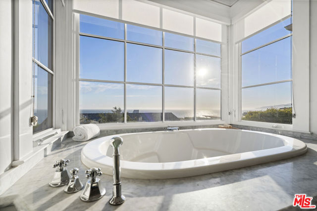 7335 Birdview Avenue, Malibu CA: https://media.crmls.org/mediaz/ed2db679-a9c4-4d62-8f46-f772e1c36ebf.jpg