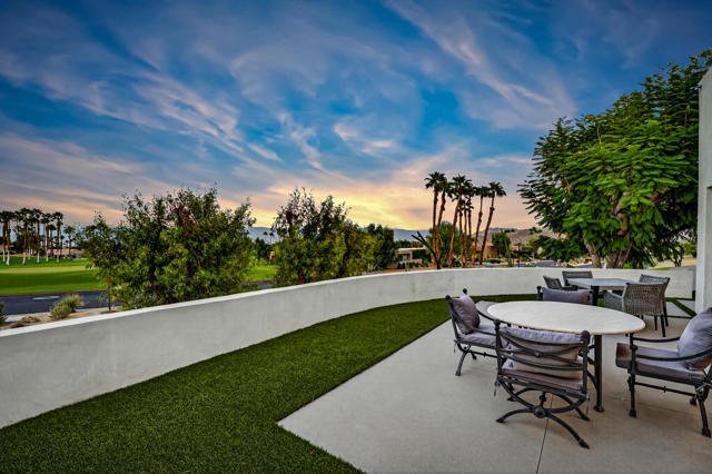 49120 Sunrose Lane, Palm Desert CA: https://media.crmls.org/mediaz/ed2db793-98b9-405d-af80-3c8b6c1bcede.jpg